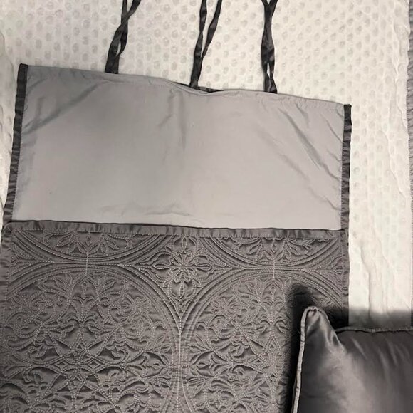 Accent Pillows (2) & 2 King Size Pillow Shams / 4 Piece Set - Picture 5 of 7